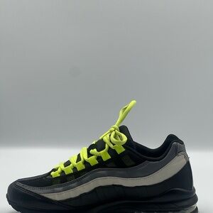 Nike Air Max 95 GS Neon 905348-022 Black Volt Silver Women 8.5 (7y)